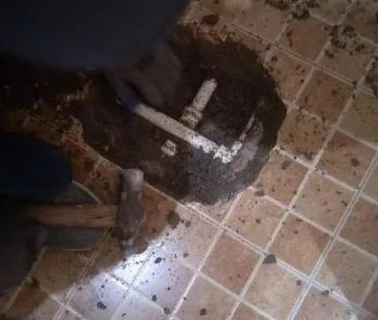 工农卫生间漏水维修公司为您分享下卫生间渗水如何处理及注意事项